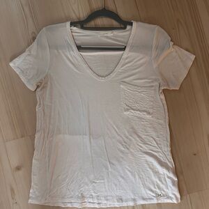 White loose tshirt